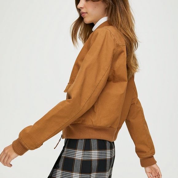 Aritzia Army Green Utility Jacket - Picture 2 of 9